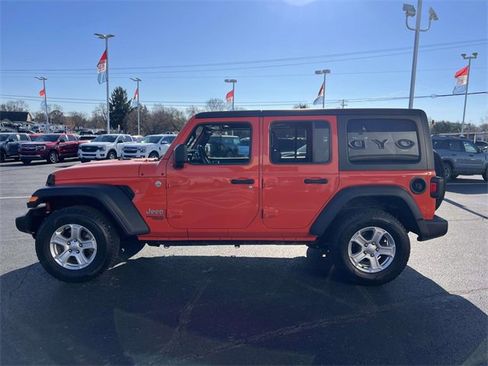 Used 2019 Jeep Wrangler Unlimited Sport S image 4