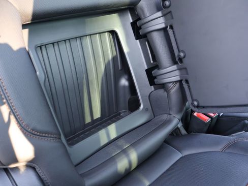 Used 2020 GMC Sierra 1500 AT4 w/ AT4 Preferred Package image 32