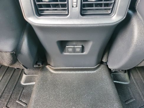 Used 2021 Toyota RAV4 XLE Premium FWD image 10