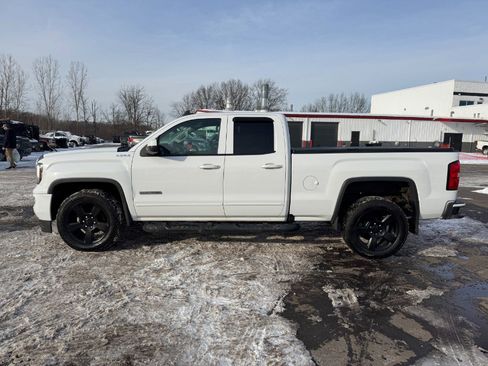 Used 2018 GMC Sierra 1500 4x4 Double Cab image 2