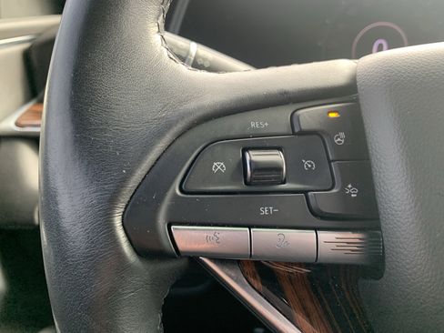 Used 2021 Cadillac Escalade Premium Luxury w/ Driver Assist Tech Package image 19