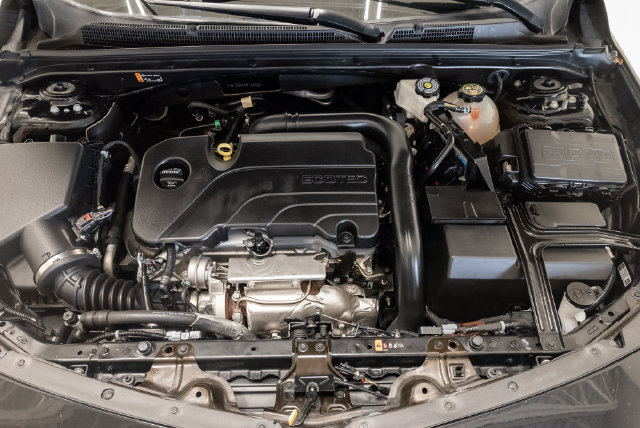 Used 2024 Chevrolet Malibu LT FWD image 3
