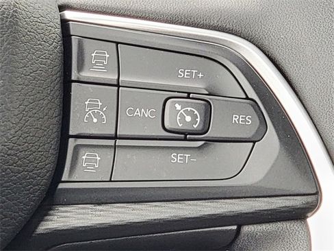 Certified 2023 Jeep Grand Cherokee Laredo X image 34