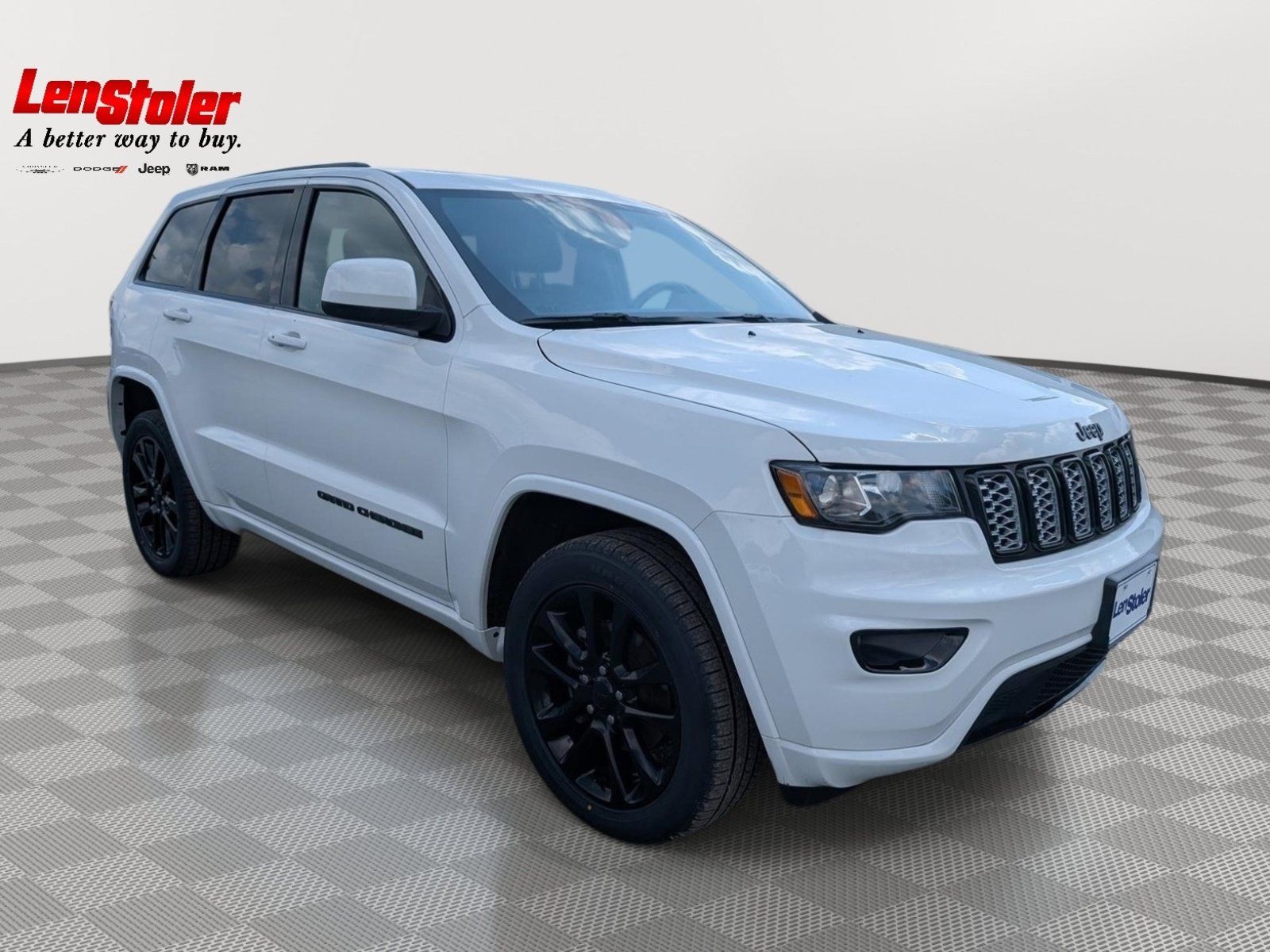 Used 2020 Jeep Grand Cherokee Altitude AWD/4WD image 7