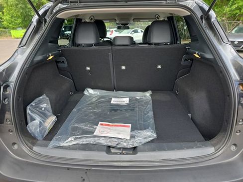 Used 2025 Nissan Kicks SR FWD image 38
