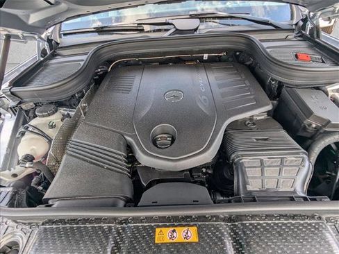 New 2026 Mercedes-Benz GLS 450 4MATIC image 16