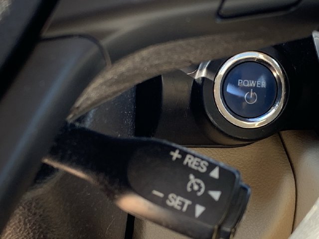 Used 2017 Toyota Camry LE FWD image 10