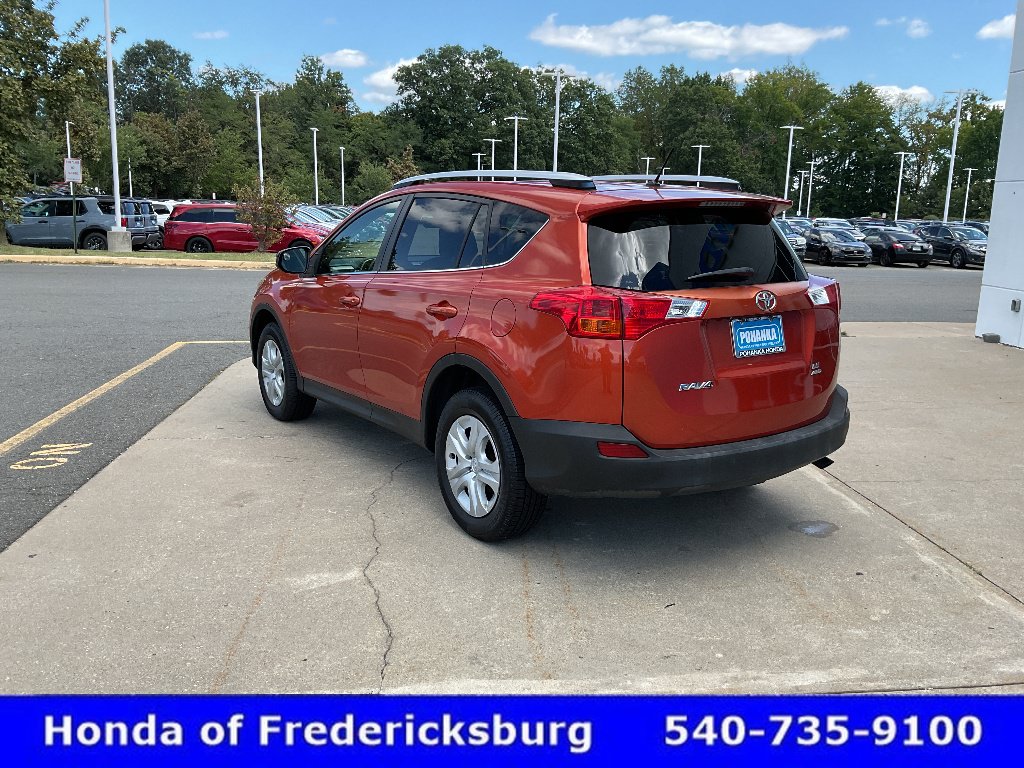 Used 2015 Toyota RAV4 LE AWD/4WD image 4