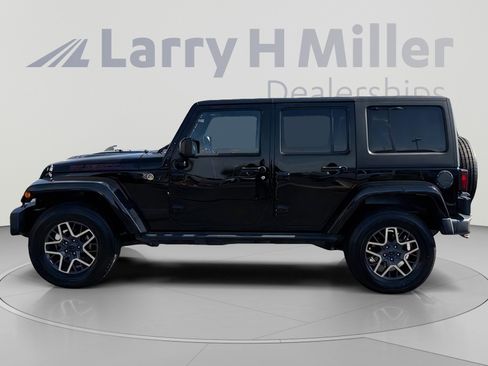 Used 2016 Jeep Wrangler Unlimited Rubicon AWD/4WD image 2