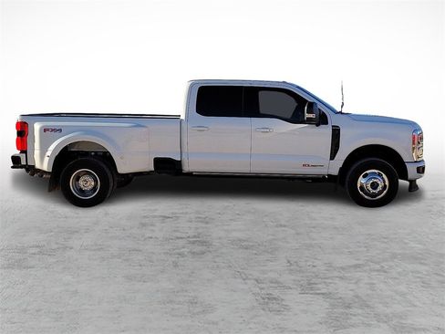Used 2025 Ford F350 Platinum image 12