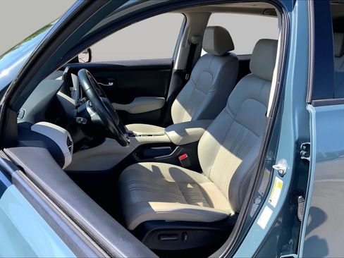 Used 2023 Honda HR-V EX-L image 8