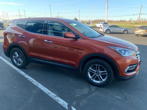 Used 2017 Hyundai Santa Fe Sport image 3
