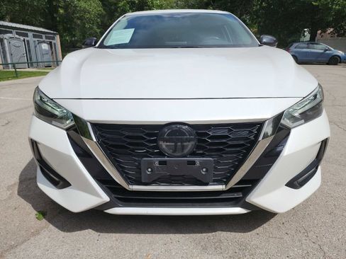 Used 2021 Nissan Sentra SR FWD image 2