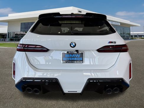 New 2026 BMW M5 Touring image 7