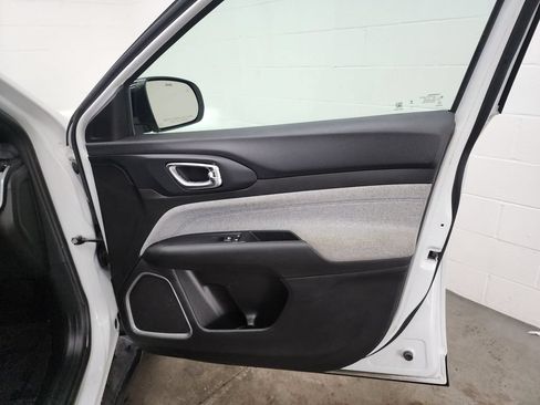 Used 2024 Jeep Compass Latitude AWD/4WD image 29
