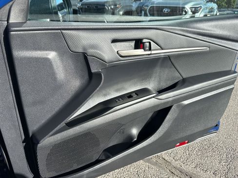 Used 2025 Toyota Camry SE FWD image 19