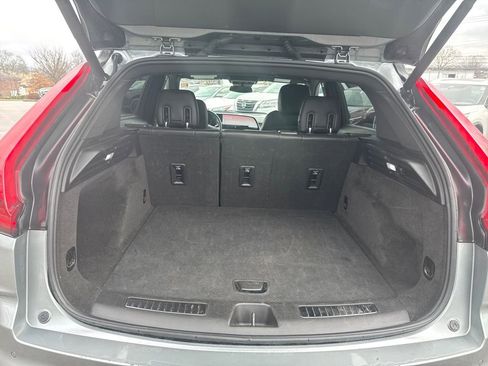 Used 2024 Cadillac XT4 Premium Luxury image 24