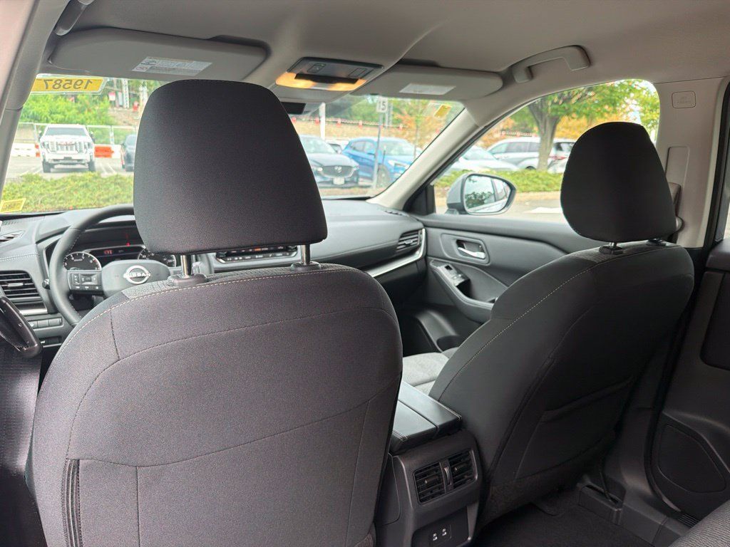 Used 2026 Nissan Rogue SV w/ Cold Weather Package AWD/4WD image 26