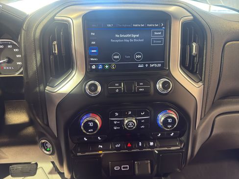 Used 2022 GMC Sierra 1500 Elevation w/ Driver Alert Package I image 17