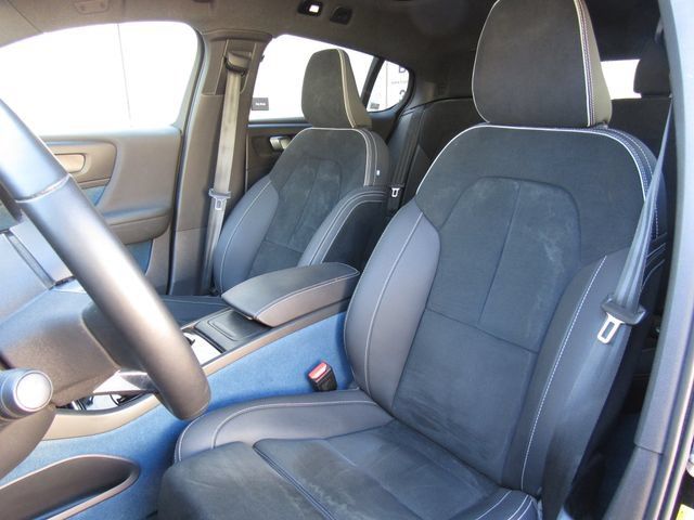 Used 2023 Volvo C40 P8 Recharge Plus AWD/4WD image 11