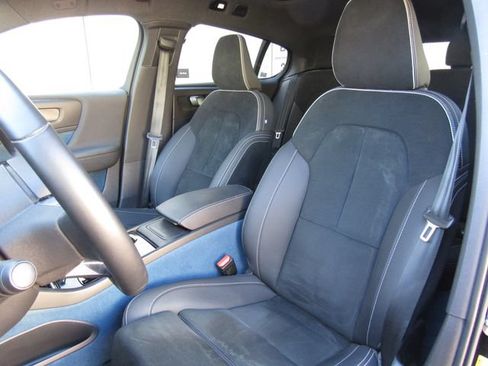 Used 2023 Volvo C40 P8 Recharge Plus AWD/4WD image 11