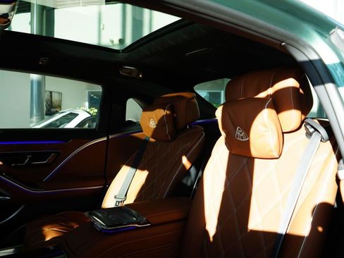 New 2026 Mercedes-Benz Maybach S 680 4MATIC image 19