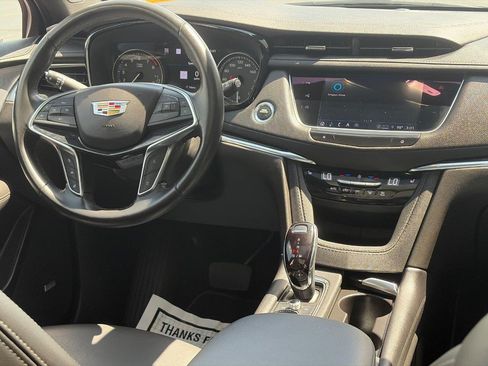 Certified 2023 Cadillac XT5 Premium Luxury w/ Technology Package AWD/4WD image 10
