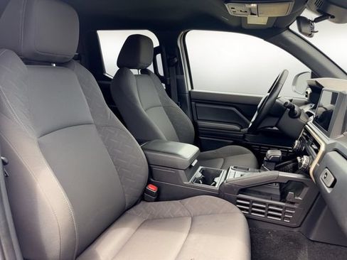 Used 2024 Toyota Tacoma SR RWD image 31