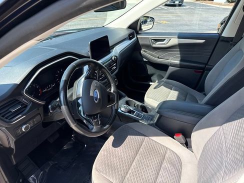 Used 2021 Ford Escape SE w/ SE Sport Appearance Package FWD image 10