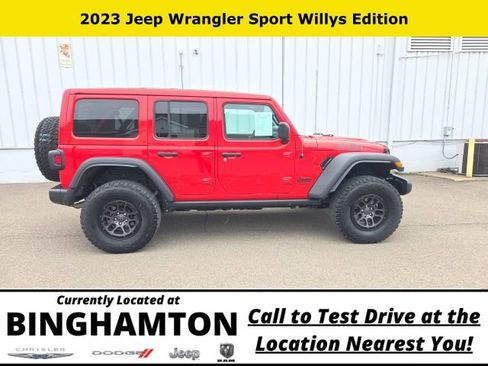 Used 2023 Jeep Wrangler Willys image 3