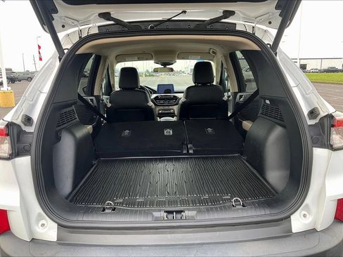 Used 2020 Ford Escape SEL FWD image 17