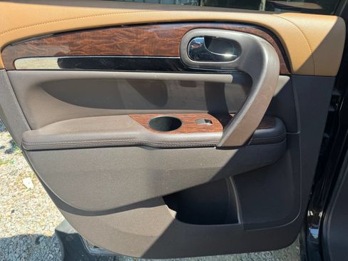 Used 2013 Buick Enclave Leather AWD/4WD image 23