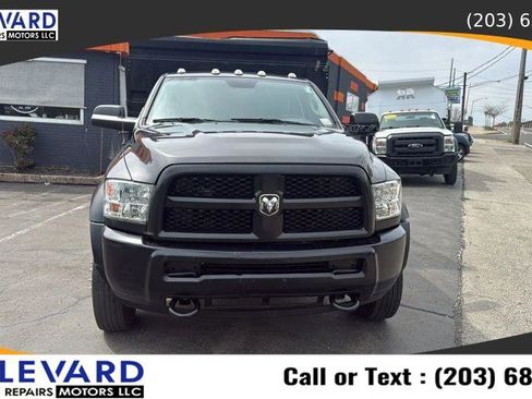 Used 2018 RAM 5500 Tradesman w/ Payload Upgrade Package AWD/4WD image 2