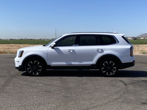 Used 2023 Kia Telluride SX Prestige AWD/4WD image 6
