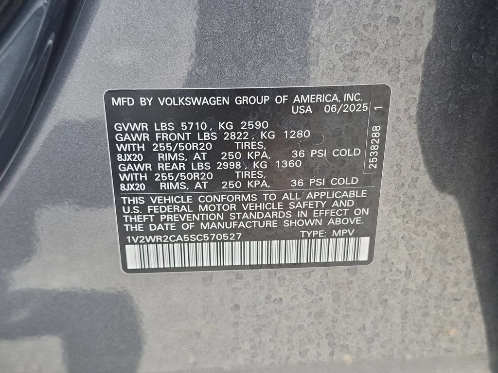 Used 2025 Volkswagen Atlas SE FWD image 36