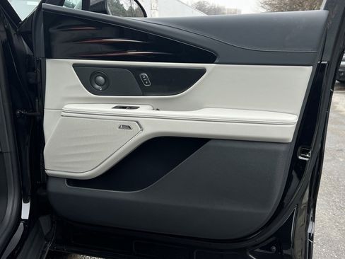 New 2026 Lincoln Nautilus Premier w/ Equipment Group 102A image 5