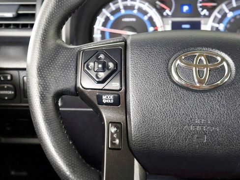 Used 2014 Toyota 4Runner Trail AWD/4WD image 25