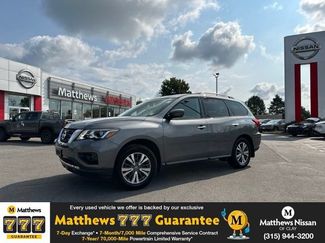 Used 2020 Nissan Pathfinder SL AWD/4WD video 1