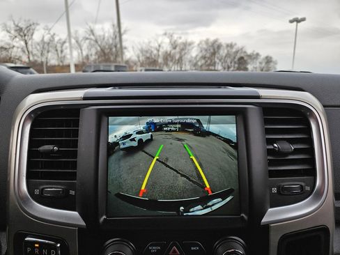 Used 2019 RAM 1500 Big Horn image 16