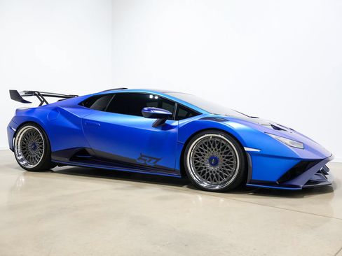 Used 2023 Lamborghini Huracan STO RWD image 86