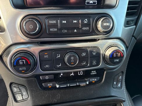 Used 2018 Chevrolet Tahoe Premier RWD image 24