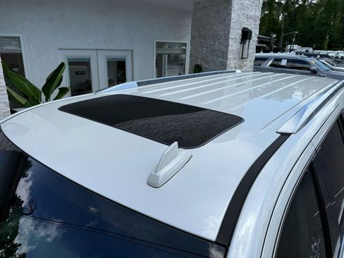 Used 2018 Cadillac Escalade ESV Luxury RWD image 14