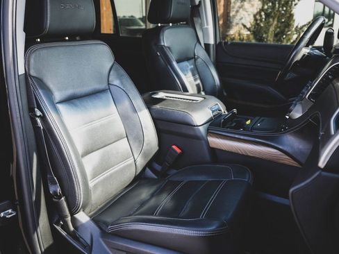 Used 2019 GMC Yukon Denali w/ Denali Ultimate Package image 37