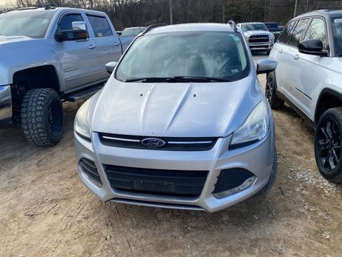 Used 2014 Ford Escape SE w/ Equipment Group 201A image 2