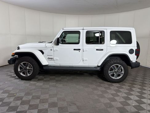Used 2020 Jeep Wrangler Unlimited Sahara AWD/4WD image 2