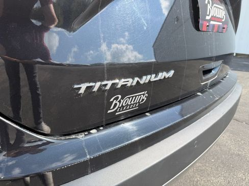 Used 2022 Ford Edge Titanium w/ Equipment Group 301A AWD/4WD image 41