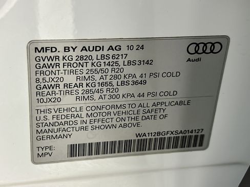 Used 2025 Audi Q6 e-tron Premium w/ Convenience Package image 27