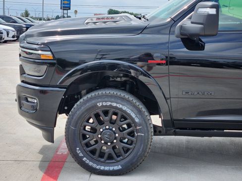 New 2026 RAM 2500 Limited AWD/4WD image 10