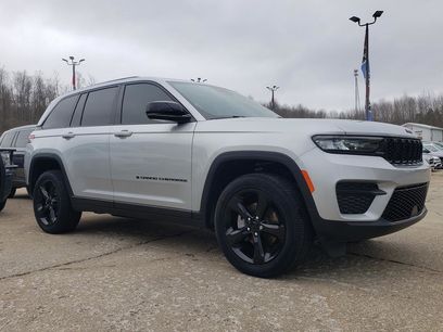Used 2024 Jeep Grand Cherokee Altitude