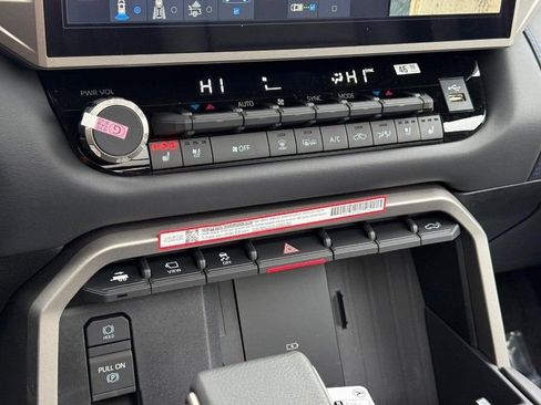 New 2026 Toyota Tundra Platinum AWD/4WD image 15